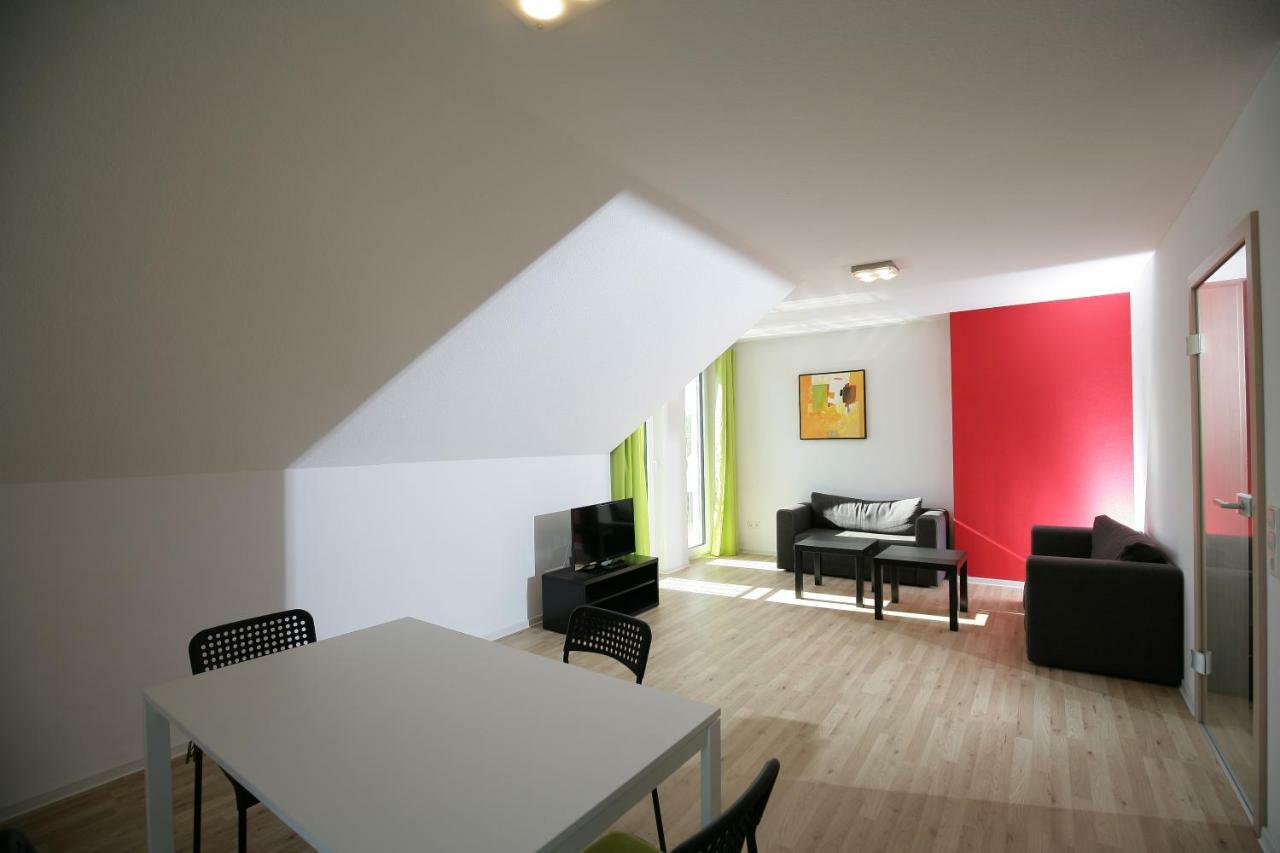 Hotel Am Baronenwald Göppingen Exteriör bild