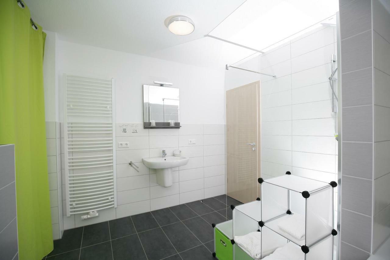 Hotel Am Baronenwald Göppingen Exteriör bild
