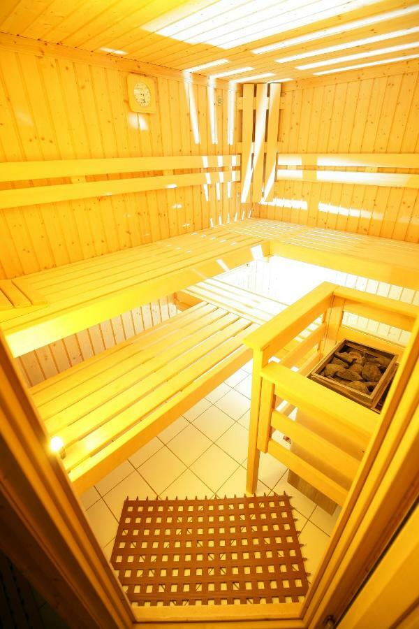 Hotel Am Baronenwald Göppingen Exteriör bild