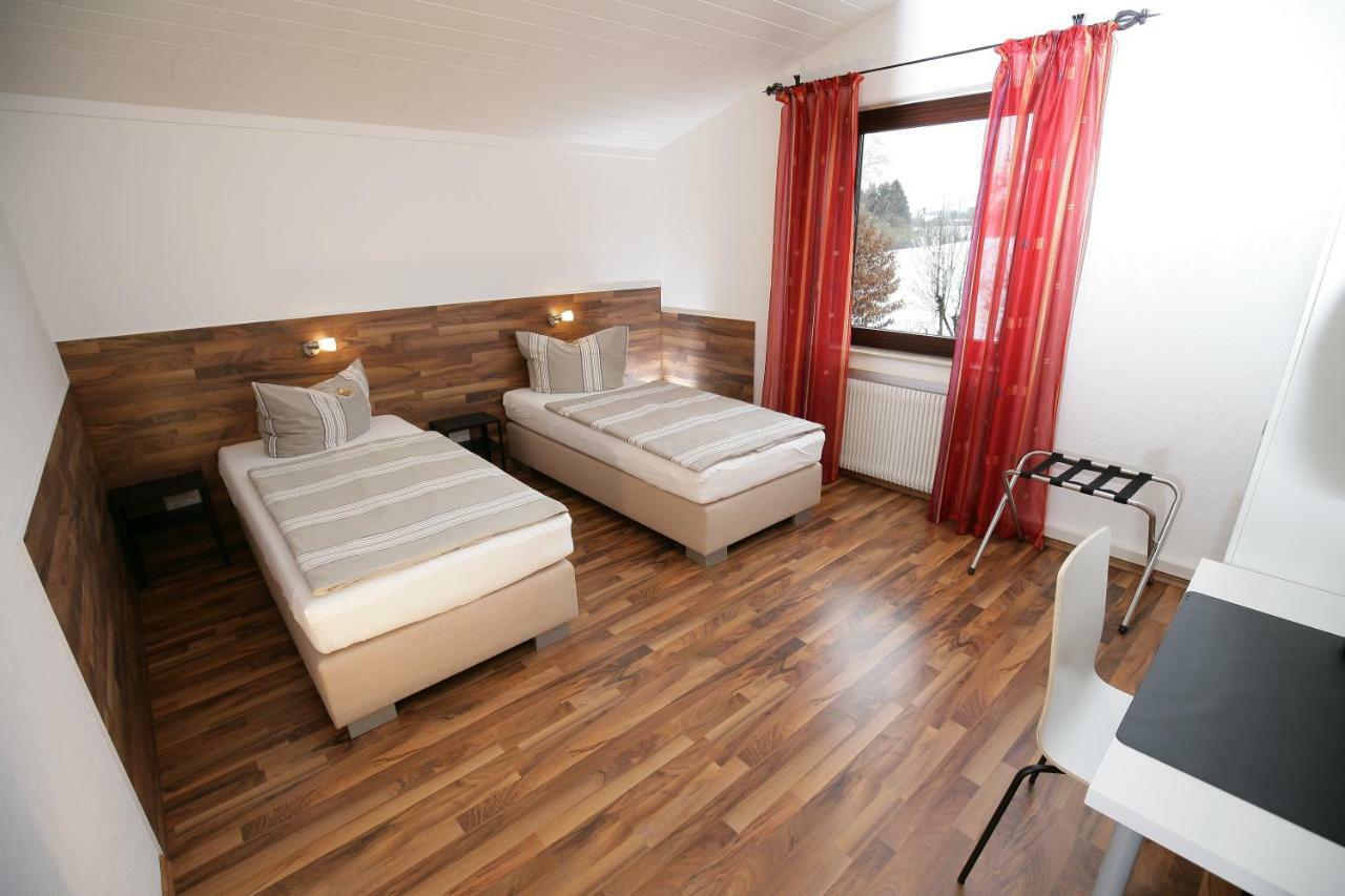 Hotel Am Baronenwald Göppingen Exteriör bild