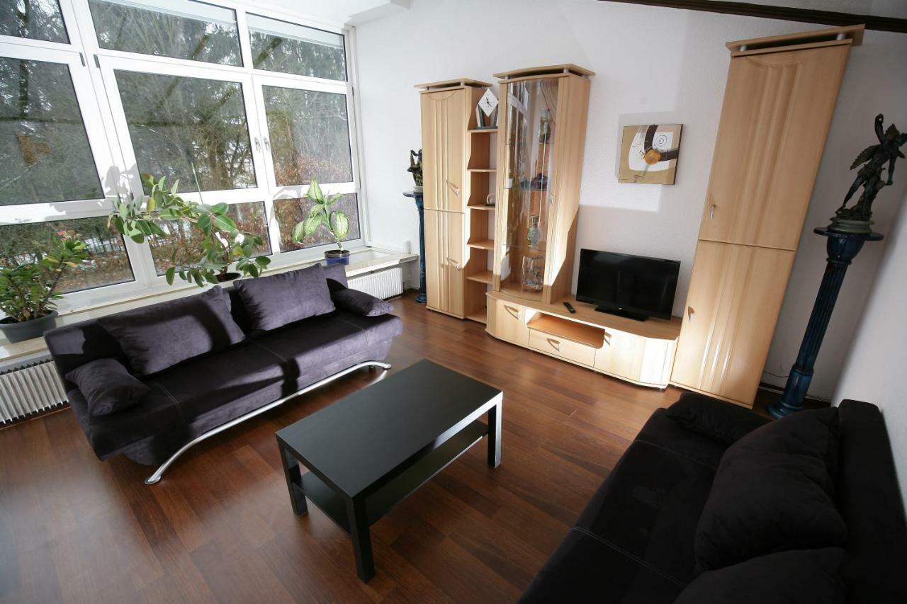 Hotel Am Baronenwald Göppingen Exteriör bild