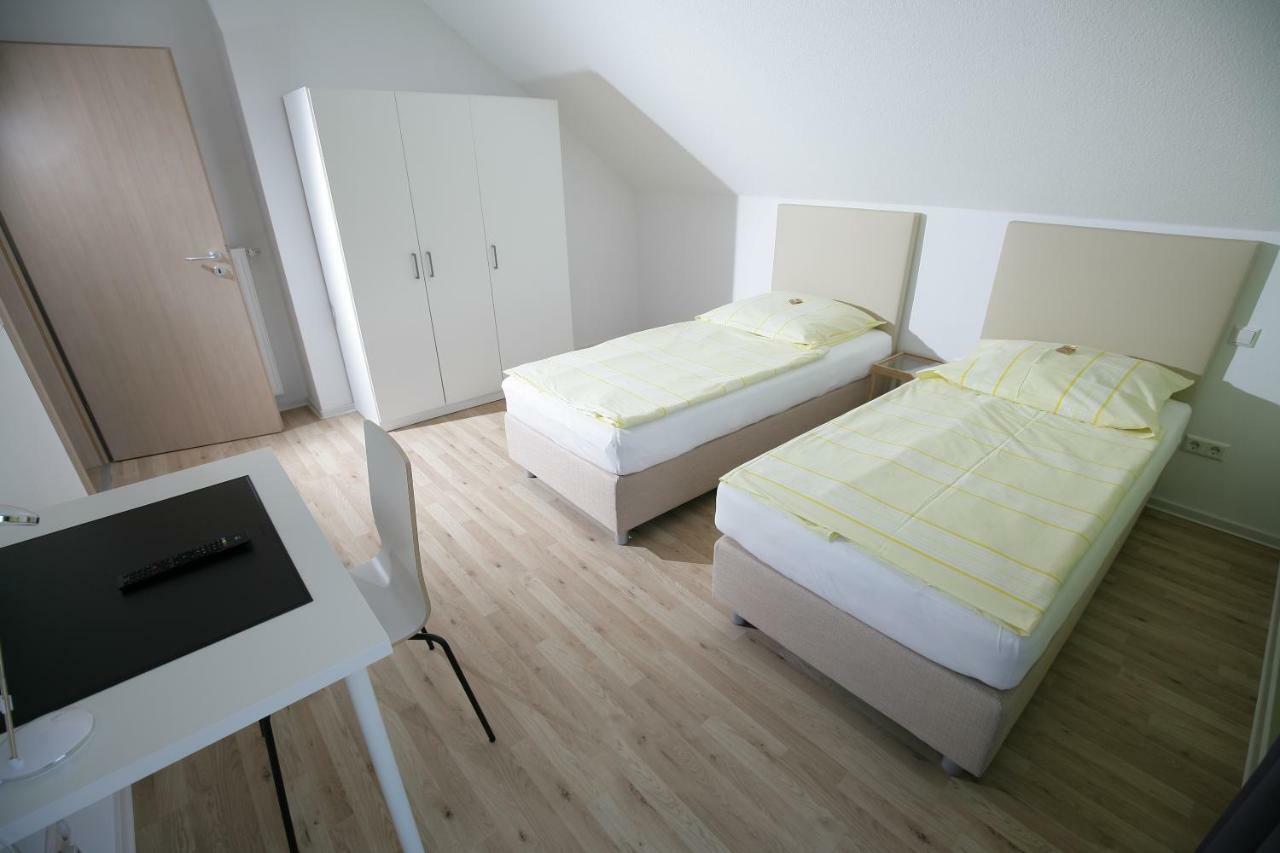 Hotel Am Baronenwald Göppingen Exteriör bild